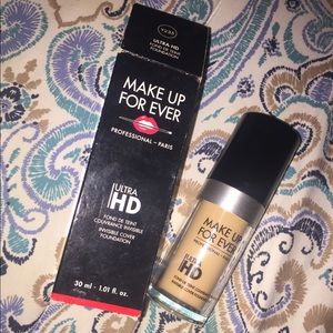 Makeup forever ultra HD foundation